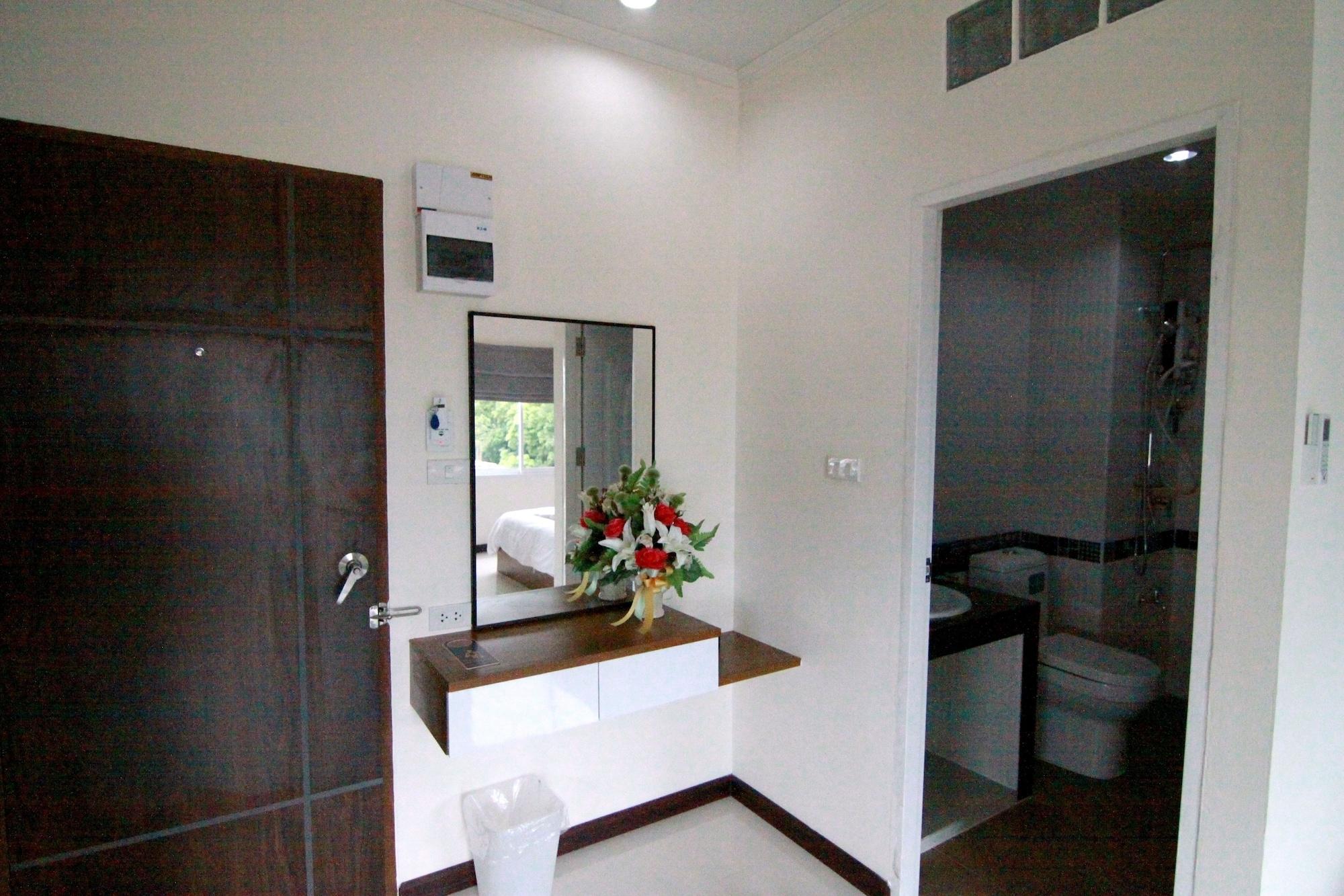 Ttt Hotel Hat Yai Dış mekan fotoğraf