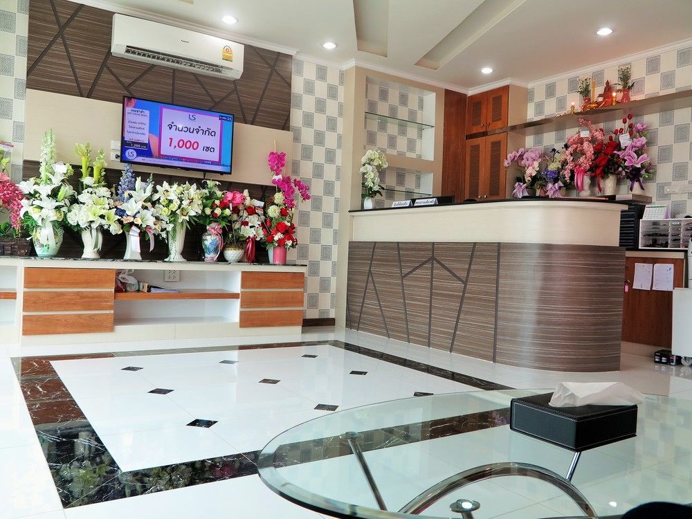 Ttt Hotel Hat Yai Dış mekan fotoğraf