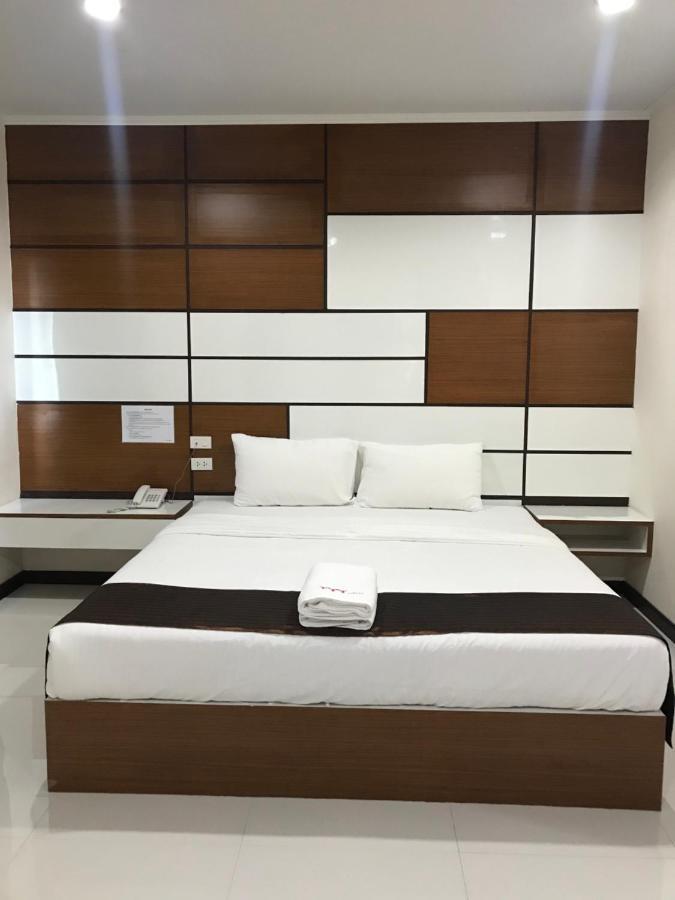 Ttt Hotel Hat Yai Dış mekan fotoğraf